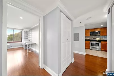 100 Old Palisade Road 801 #801, Fort Lee, NJ 07024 - Photo 9