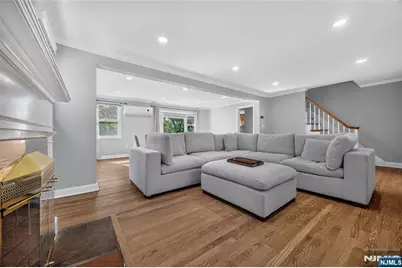 29 Laurel Avenue, Livingston, NJ 07039 - Photo 7