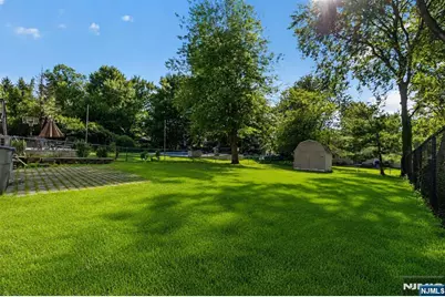 29 Laurel Avenue, Livingston, NJ 07039 - Photo 23