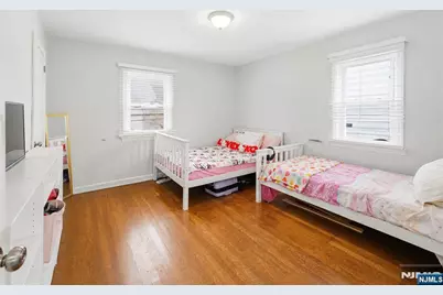 247 16th Street, Bloomfield, NJ 07003 - Photo 3