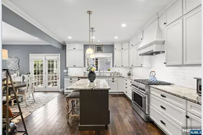 70 Cecelia Avenue, Cliffside Park, NJ 07010 - Photo 13