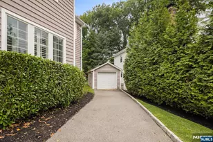 70 Cecelia Ave, Cliffside Park, NJ 07010 - Photo 45
