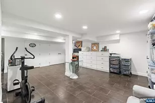 70 Cecelia Ave, Cliffside Park, NJ 07010 - Photo 35