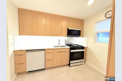 234 Columbia Avenue 11 #11, Fort Lee, NJ 07024 - Photo 5