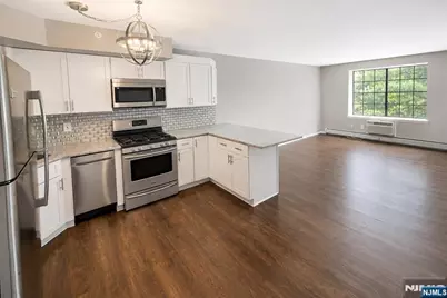 1418 Faulkner Court, Mahwah, NJ 07430 - Photo 3