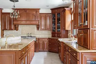 1 Wimbledon Ct, Cedar Grove, NJ 07009 - Photo 23