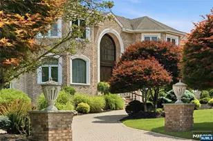 1 Wimbledon Ct, Cedar Grove, NJ 07009 - Photo 5