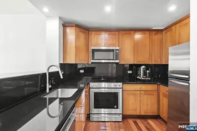 6503 City Place, Edgewater, NJ 07020 - Photo 13
