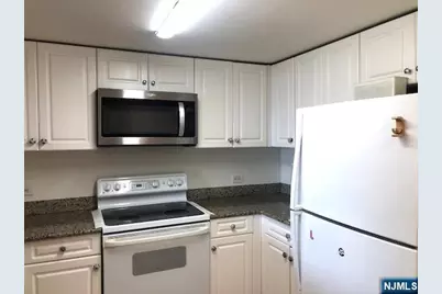 100 Old Palisade Road 803 #803, Fort Lee, NJ 07024 - Photo 11