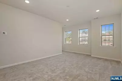 7 Leahy Drive, Wood Ridge, NJ 07075 - Photo 29