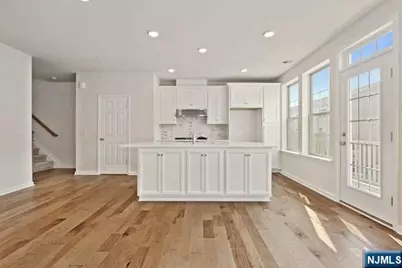 7 Leahy Drive, Wood Ridge, NJ 07075 - Photo 15