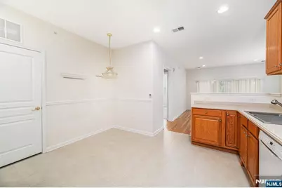 8421 Warrens Way 421 #421, Wanaque, NJ 07465 - Photo 27
