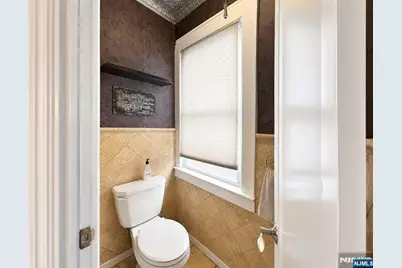 72 Rosedale Avenue, Elmwood Park, NJ 07407 - Photo 17