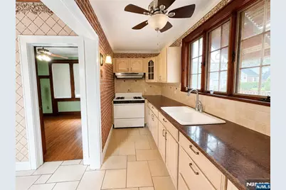 72 Rosedale Avenue, Elmwood Park, NJ 07407 - Photo 13