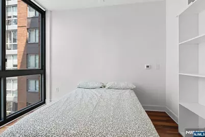 201 Marin Boulevard 813 #813, Jersey City, NJ 07302 - Photo 15