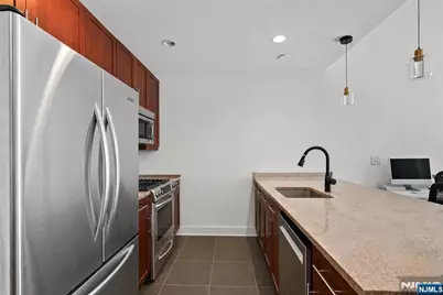 201 Marin Boulevard 813 #813, Jersey City, NJ 07302 - Photo 11