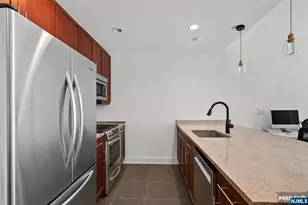 201 Marin Blvd 813, Jersey City, NJ 07302 - Photo 11