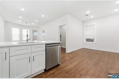 244 Clinton Avenue, Jersey City, NJ 07304 - Photo 13