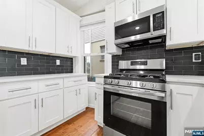 244 Clinton Avenue, Jersey City, NJ 07304 - Photo 13