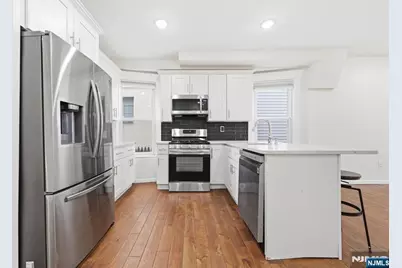 244 Clinton Avenue, Jersey City, NJ 07304 - Photo 11