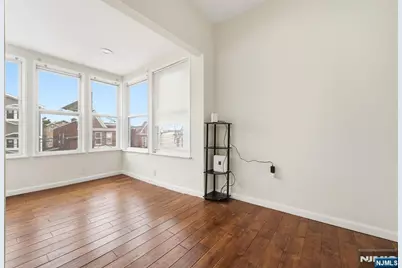 244 Clinton Avenue, Jersey City, NJ 07304 - Photo 31