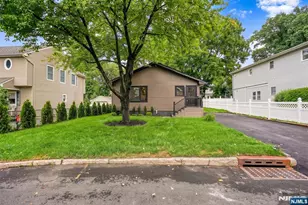 128 Grove St, Mahwah, NJ 07430 - Photo 23