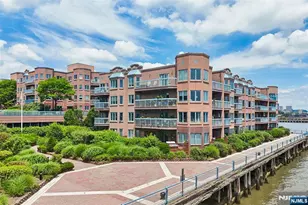 302 Chase Ct 302, Edgewater, NJ 07020 - Photo 43
