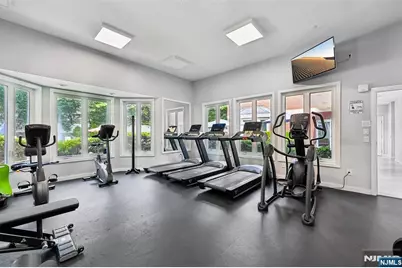 302 Chase Court 302 #302, Edgewater, NJ 07020 - Photo 29