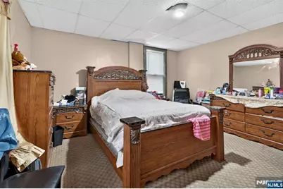 85 10th Street, Newark, NJ 07107 - Photo 35
