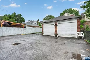 85 10th St, Newark, NJ 07107 - Photo 41
