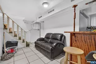 85 10th St, Newark, NJ 07107 - Photo 9