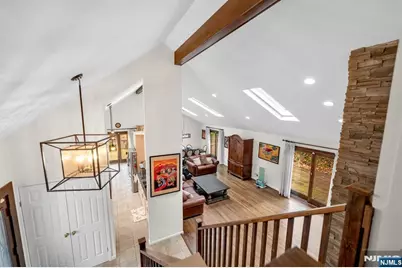 37 Berkshire Road, Woodcliff Lake, NJ 07677 - Photo 3