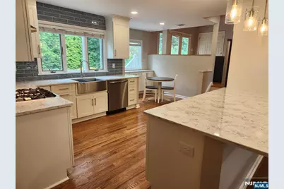 211 Spruce Street, Midland Park, NJ 07432 - Photo 31