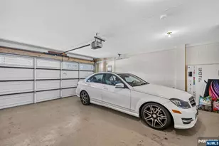 809 Edgewood Ln, Fort Lee, NJ 07024 - Photo 33