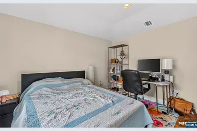 809 Edgewood Lane, Fort Lee, NJ 07024 - Photo 23