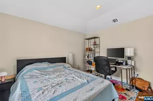 809 Edgewood Ln, Fort Lee, NJ 07024 - Photo 23