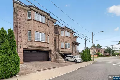 809 Edgewood Lane, Fort Lee, NJ 07024 - Photo 37