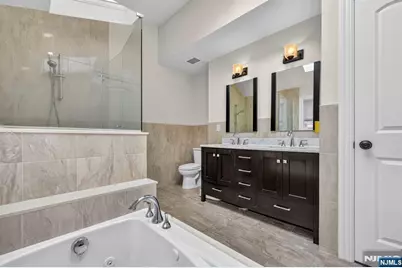 809 Edgewood Lane, Fort Lee, NJ 07024 - Photo 25