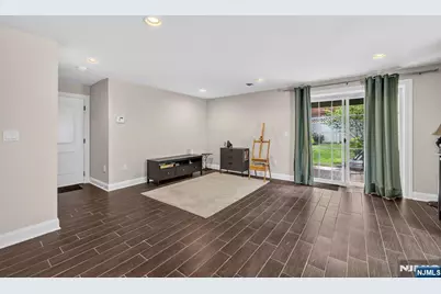 809 Edgewood Lane, Fort Lee, NJ 07024 - Photo 31