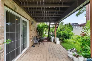 809 Edgewood Ln, Fort Lee, NJ 07024 - Photo 35