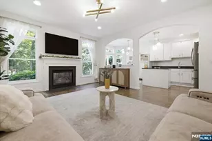 21 Chestnut Ct, Cedar Grove, NJ 07009 - Photo 1