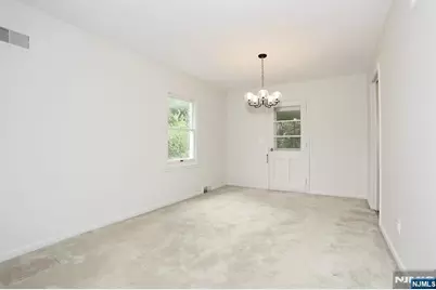 678 Oakley Place, Oradell, NJ 07649 - Photo 7