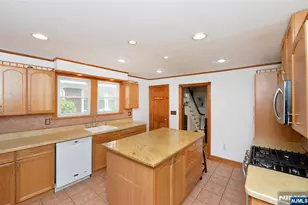 120 Cyril Ave, Fair Lawn, NJ 07410 - Photo 11