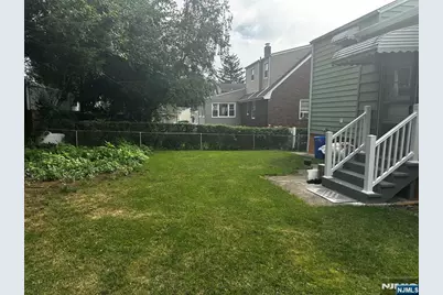 35-37 Montclair Avenue, Clifton, NJ 07011 - Photo 15