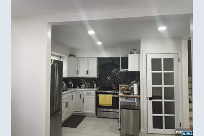 35-37 Montclair Avenue, Clifton, NJ 07011 - Photo 7