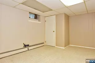 362 Cornell St, Wyckoff Township, NJ 07481 - Photo 19