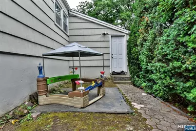 362 Cornell Street, Wyckoff Township, NJ 07481 - Photo 27