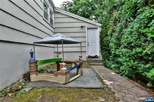 362 Cornell St, Wyckoff Township, NJ 07481 - Photo 27