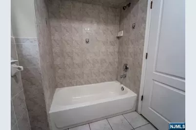 26-28 Mount Pleasant Avenue, Newark, NJ 07104 - Photo 17
