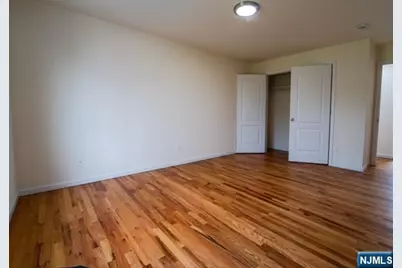 26-28 Mount Pleasant Avenue, Newark, NJ 07104 - Photo 7